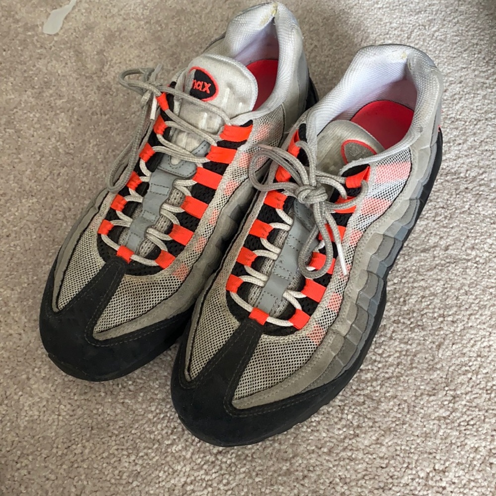 Men’s Nike air max